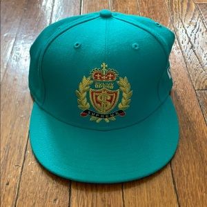 Supreme x New Era Crest Logo Cap 7 5/8 Excellent